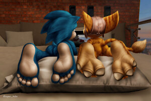 Sonic and Ratchet showing feet by superkubo